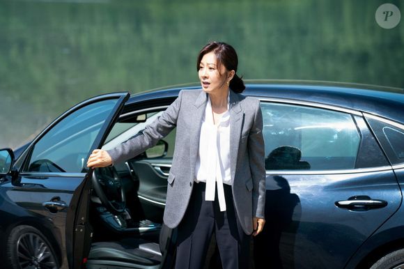 Sun-woo percebe que tem uma conexão inexplicável com Tae-oh, embora tenha feito muitos planos de vingança