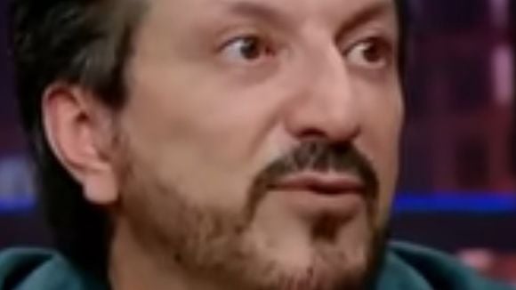 Influencer Lito Sousa com doença grave, rara, degenerativa e sem cura; em vídeo, mulher chora, compara a 'filme de terror' e revela estado de saúde do marido famoso: 'Já perdeu bastante movimento, mas a lucidez dele ainda está íntegra'. Saiba detalhes da Doença de Creutzfeldt-Jakob