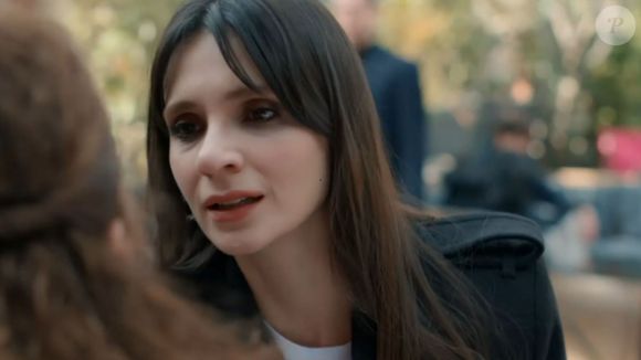 Irmak, desconfiada do comportamento de Adnan, decide agir por conta própria. Enquanto o marido dorme, ela invade seu computador pessoal em busca de respostas.