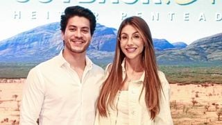 'Agora somos 5': Arthur Aguiar e Jheny Santucci revelam 2ª gravidez do casal, 29 dias após casamento; ator e campeão do 'BBB 22' será pai pela 3ª vez. 'Um novo coração bate por aqui'