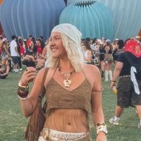 Os novos tênis Nike na cor café latte para arrasar em dias de frio e chuva no estilo boho-chic: entre na estética western neste setembro de 2026