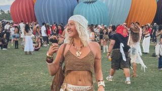Os novos tênis Nike na cor café latte para arrasar em dias de frio e chuva no estilo boho-chic: entre na estética western neste setembro de 2026