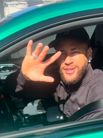 Neymar chega para jogo do Santos em BMW de quase R$ 1 milhão; carro de luxo vai de 0 a 100 km/h em menos de 4 segundos