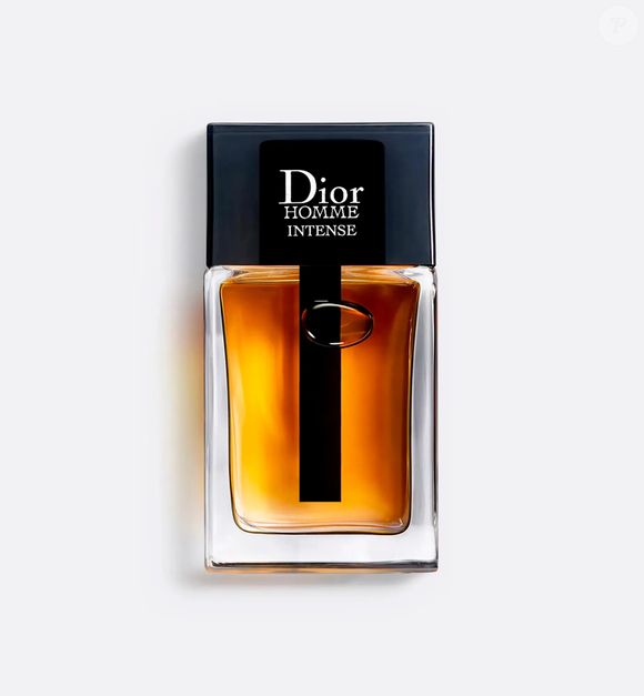 Para momentos mais introspectivos e elegantes, o Dior Homme Intense surge como um símbolo de modernidade refinada