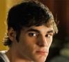 RJ Mitte, conhecido por interpretar Walter White Jr. na série 'Breaking Bad', morreu aos 34 anos. A notícia foi divulgada nesta segunda-feira (12), no Texas, e confirmada por um representante do ator ao portal norte-americano TMZ. A causa da morte não foi divulgada oficialmente
