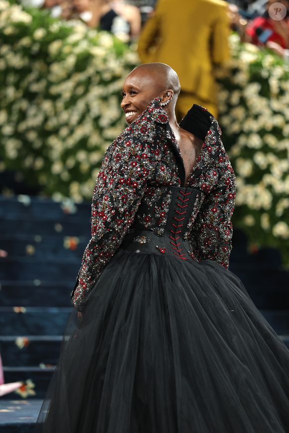 Cynthia Erivo foi uma das mais bem vestidas da noite no MET Gala 2025