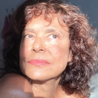 'Não sou a falsa fofa, a velha babona. Eu não faço esse tipo! Não tenho habilidades sociais para isso': essa declaração de Giovanna Gold, hoje aos 62 anos e em 'A Fazenda 18', foi dada bem antes do reality, mas é a prova de que a atriz ainda vai entregar muito entretenimento
