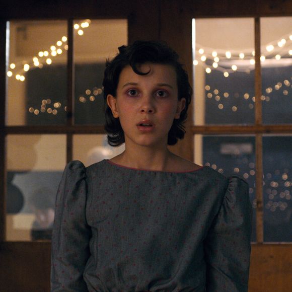Ainda adolescente, Millie Bobby Brown viu a aparência se transforma diante do público