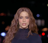 O face card de Anitta chamou atenção durante sua participação no Le Défilé 2026, em Paris. A cantora retornou à passarela da L’Oréal Paris ao lado de Taís Araujo, Liniker e Bella Campos, em uma edição que reuniu quatro brasileiras pela primeira vez. Segundo a psicóloga Leticia Martín Enjuto, expressões faciais, roupas e postura são processadas pelo cérebro em poucos segundos e ajudam a formar uma primeira impressão