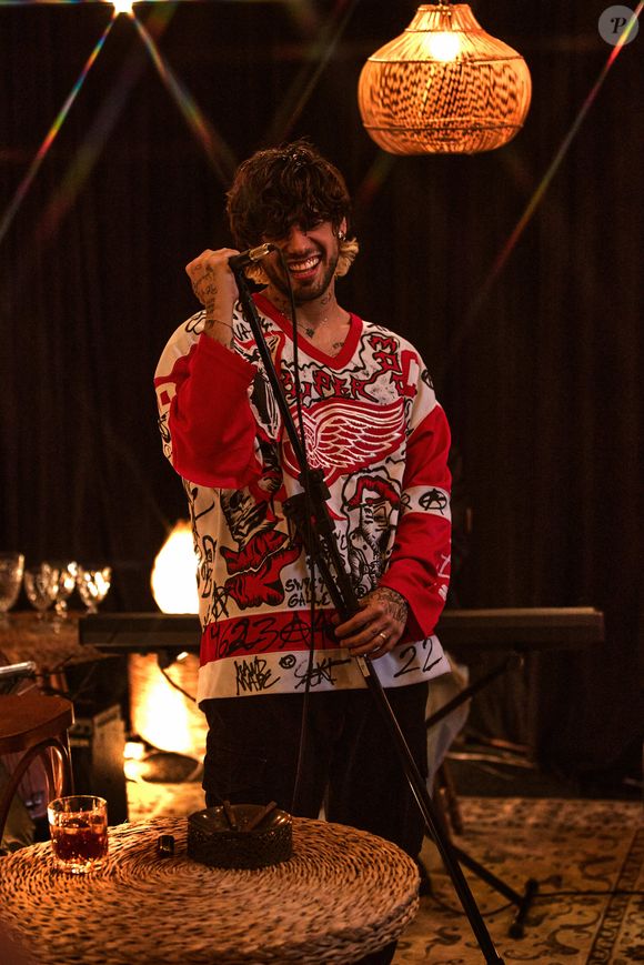 Zé Felipe vive um momento de transição na carreira musical e quer se aproximar novamente do sertanejo