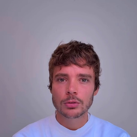 Após a polêmica envolvendo a matéria da Veja, João Lucas fez piada com a própria fama de 'sem carisma' em uma publicidade da Sede Energy. O cantor aparece no vídeo falando sobre a repercussão antes de apresentar a bebida