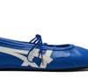 Parecem sapatilhas de balé, mas são tênis: novo modelo da japonesa Onitsuka Tiger aposta no minimalismo e conquista mulheres 50+