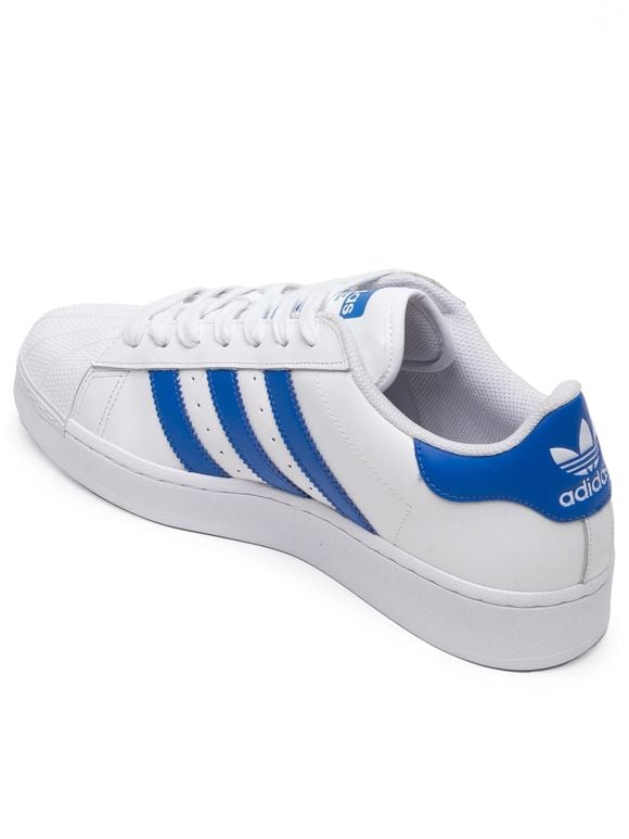 Cansou do Adidas Samba? Experimente o Tênis Adidas Superstar Azul-Jeans