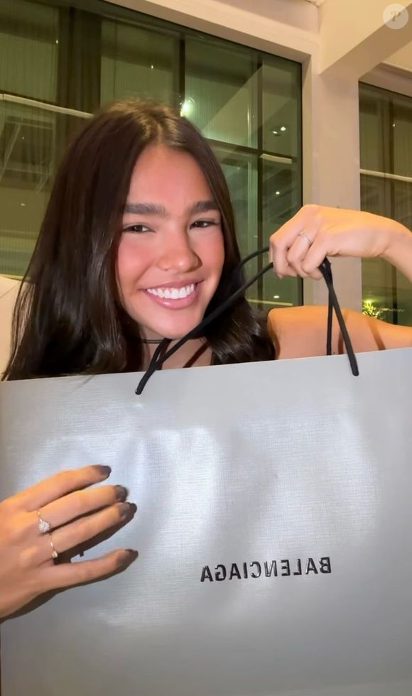 Aos 16 anos, nora de Luciano Huck celebra independência financeira com compra milionária