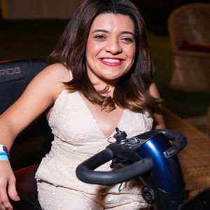 Pequena Lo apostou no branquinho básico