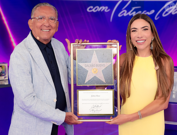 Galvão Bueno foi ao programa de Patricia Abravanel junto com a mulher - exibição acontece em 1º de março de 2026