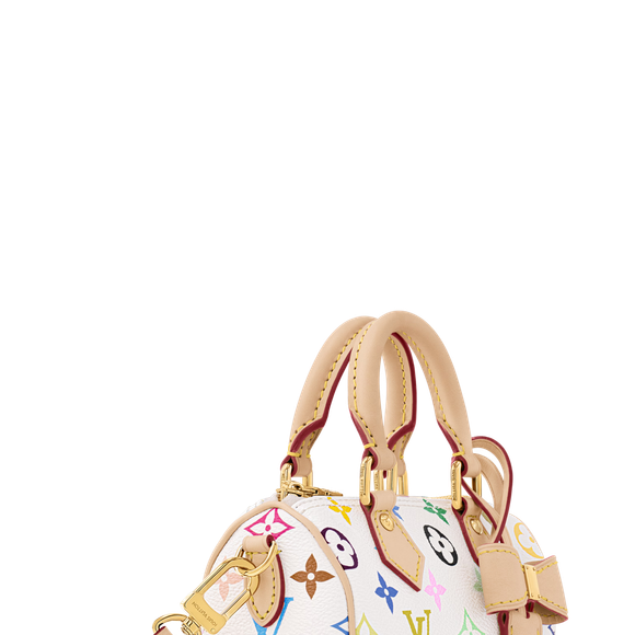Para completar o look, Rafa Justus carregou uma bolsa da Louis Vuitton. O modelo é semelhante à LV x TM Nano Speedy, versão compacta da Speedy que traz monograma, detalhes em couro natural e acabamento dourado