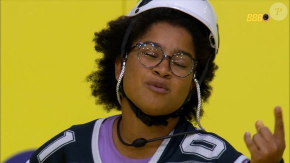 Um emoji de 'planta' deixou de ser simbólico e virou um veredito emocional sobre identidade e pertencimento no jogo