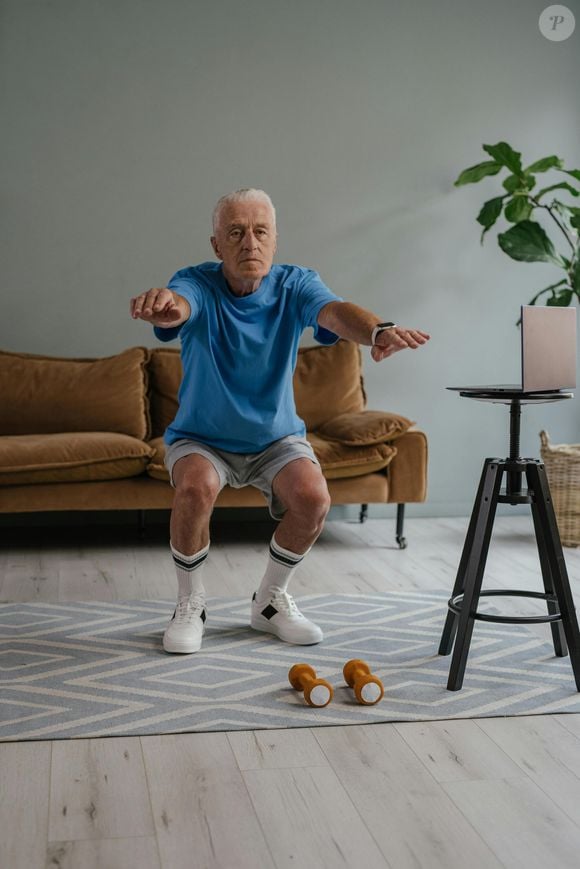 A partir dos 50 anos, o corpo precisa ser movimentado para lidar com as atividades do dia a dia: experimente o 'Yogalates'