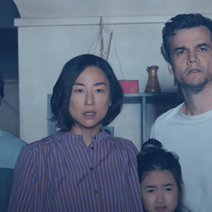 Wagner Moura vive Jason em ‘A Última Casa’, filme de ficção científica da Netflix que mistura suspense, sobrevivência e mistério