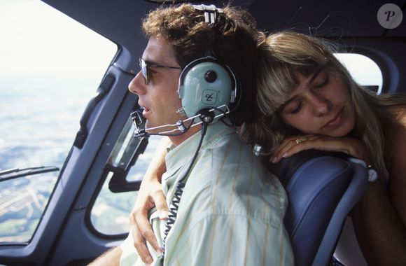 Ayrton Senna namorava com Adriane Galisteu há um ano quando morreu