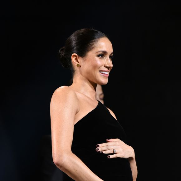 Também foi fácil de encontrar fotos de Meghan Markle grávida, em plena era digital.