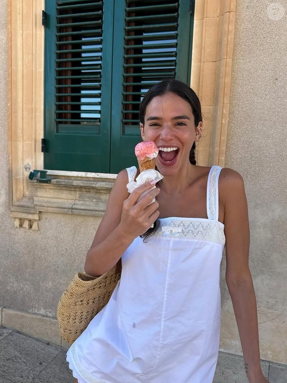 Um dos procedimentos queridinhos das famosas como Bruna Marquezine tem sido o bioestimulador de colágeno