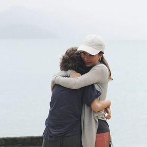 Sandy aparece com o filho, Theo, em foto publicada por Lucas Lima neste domingo (10)