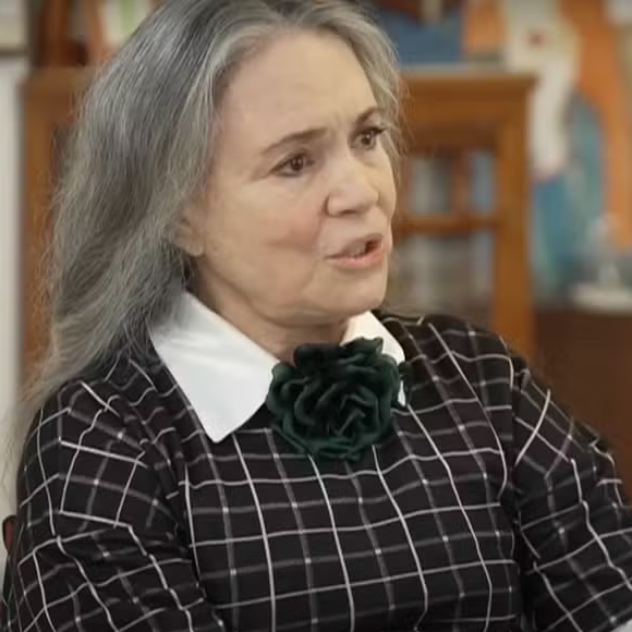 "Nunca houve essa vontade. Eu sou muito curiosa. Falei: 'Por que eu vou desperdiçar a oportunidade de entrar no Palácio dos Poderes desse país?'. Fiquei muito entusiasmada sem o menor preparo para ocupar aquele cargo", admitiu Regina Duarte