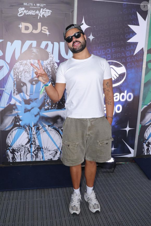 Lucas Guedez, no vídeo resgatado pela web, afirma que sempre pede autorização da amiga antes de publicar vídeos dos filhos dela em redes sociais