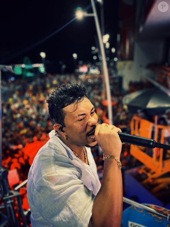 Xamã apresentou o Bloco do Malvadão no Rio de Janeiro. Com ares de festival, o evento durou 9 horas e recebeu diversas atrações