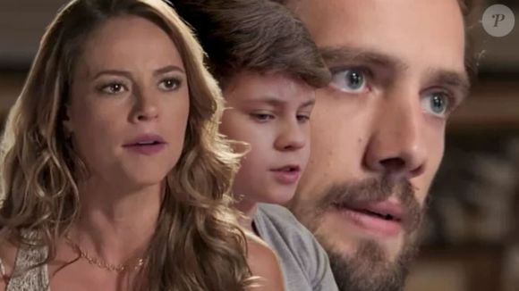Melissa afirma que Alex não é filho de Felipe e revela que é Roberto (Romulo Estrela).