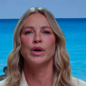 No episódio 'Quem quer roubar sua praia?', da série Revelando, Luana Piovani alerta que a chamada PEC das Praias, relatada por Flávio Bolsonaro no Senado, pode mudar a forma como a população acessa áreas do litoral brasileiro