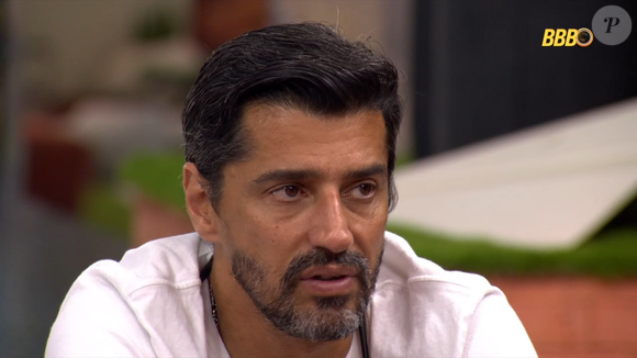 Alberto Cowboy ficou preocupado com o resultado do Paredão, chegando a cogitar uma dinâmica de eliminação fake no 'BBB 26'
