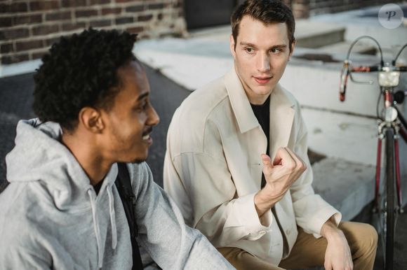 O psiquiatra Carl Jung, fundador da psicologia analítica, já refletia sobre a ideia de encontros que geram transformações. “O encontro de duas pessoas é como o contato de duas substâncias químicas : se houver alguma reação, ambas se transformam”.