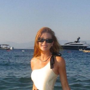 Marina Ruy Barbosa vive falando sobre seu corpo na web e garante não ter nenhuma plástica até o momento