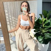 Eles parecem mocassins, mas são os novos queridinhos da New Balance entre mulheres clássicas que nunca usam tênis no verão