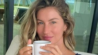 Essa é a receita completa de smoothie de banana sem açúcar de Gisele Bündchen para começar o dia bem