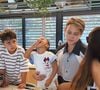 Bruna Biancardi rapidamente tirou o objeto da boca da filha