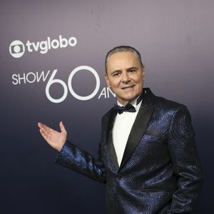 Luís Roberto: ‘E a gente tem dois nomes que, provavelmente, em condições normais físicas, serão titulares da Seleção Brasileira: o Raphinha e o Neymar’