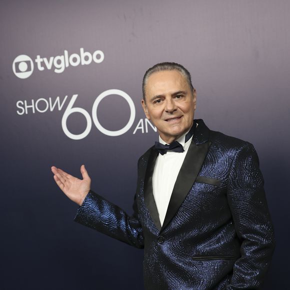 Luís Roberto: ‘E a gente tem dois nomes que, provavelmente, em condições normais físicas, serão titulares da Seleção Brasileira: o Raphinha e o Neymar’