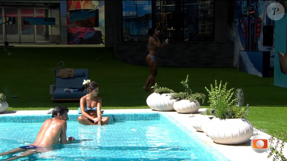 Brothers foram surpreendidos na tarde deste domingo (15) com Tadeu Schmidt ao vivo à tarde no 'BBB 26'