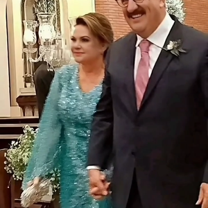 Ratinho sobre a mulher, Solange: ‘Hoje é aniversário da mulher da minha vida: minha companheira, confidente, mãe dos meus filhos. Meu amor, te amo!'