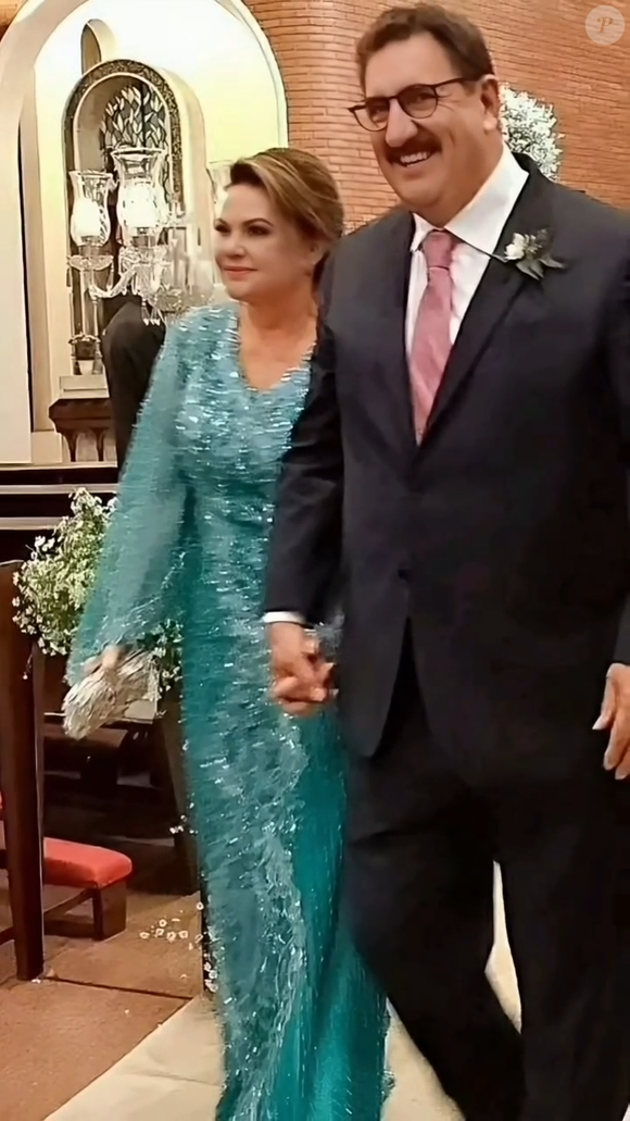 Ratinho sobre a mulher, Solange: ‘Hoje é aniversário da mulher da minha vida: minha companheira, confidente, mãe dos meus filhos. Meu amor, te amo!'