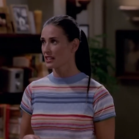 Aos 40 anos, Demi Moore participou da série 'Will & Grace' no ano de 2003