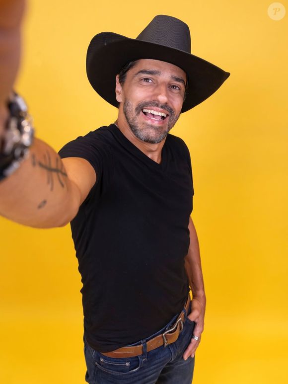 Alberto Cowboy retorna ao "BBB 26" como Veterano quase 19 anos após marcar o "BBB 7" com rivalidades, polêmicas e uma eliminação histórica