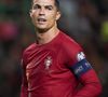 Beleza de Cristiano Ronaldo atrai homens e mulheres, e jogador tem milhões de fãs