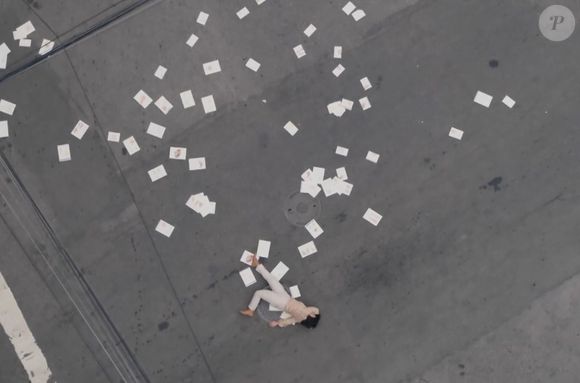 Personagem ganha destaque após episódio violento que agita a novela