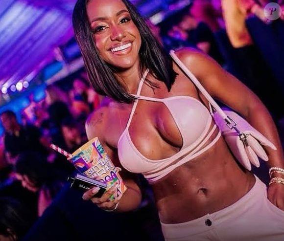 Tainá Souza figura como ré por furtos continuados após usar o cartão de crédito de outra pessoa no mesmo dia em que ela morreu