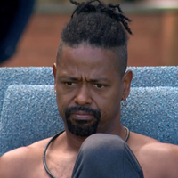 O que aconteceu com Leandro 'Boneco' no 'BBB 26'? Após 8 horas fora do game e rumores de desclassificação, brother retorna e atualiza estado de saúde